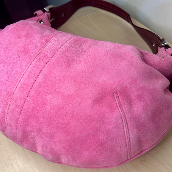 Coach 2004 SoHo Bubblegum Pink Suede Hobo 3671 - Picture 9 of 11